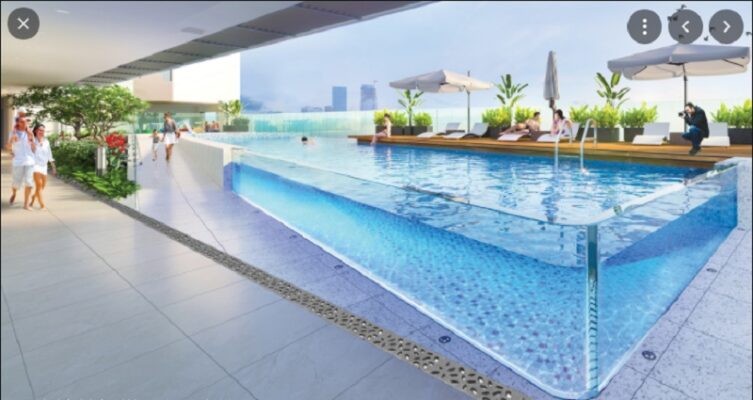 Thi công vách kính hồ bơi